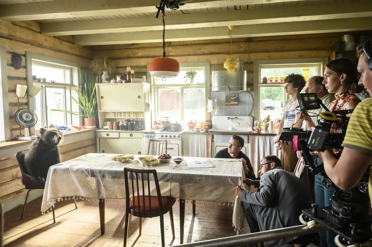 Звезда фильма «Пальма-2» Виктор Добронравов: «Только долбанутые русские способны сниматься с живыми медведями в кадре!»