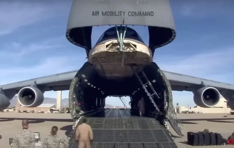 Австралийская пресса: статус логистического хаба в Польше, по которому идет оружие на Украину, оказался под вопросом