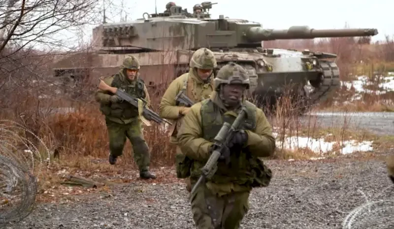 Их полку прибыло: к «коалиции желающих» на Украине может присоединиться Канада