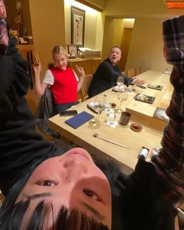 Art Basel, бои сумо и модные луки: как Кристина Романова, Ксения Собчак, Ирина и Борис Зарьковы отдыхают в Японии