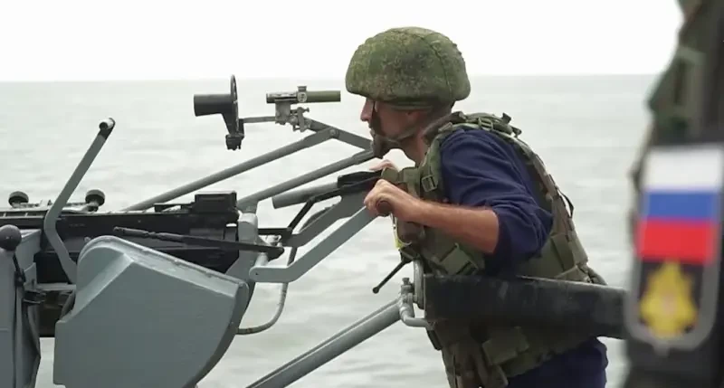 Военкор: ВМФ РФ не выработал защиту от морских дронов и поэтому почти не участвует в СВО