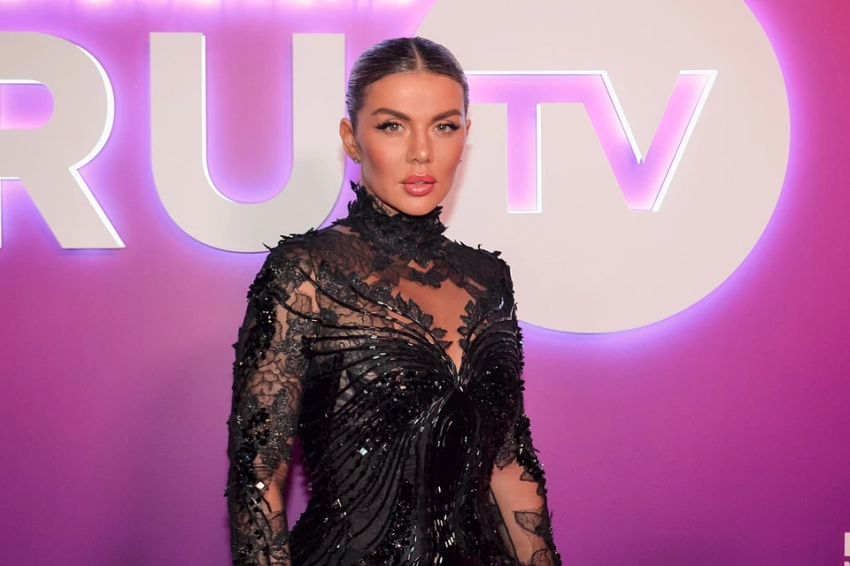 Исхудавшая после смерти экс-мужа Седокова боится выходить на улицу: «Легче не становится»