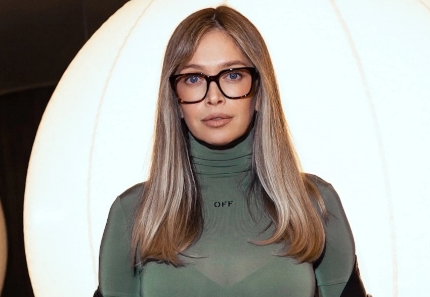 Вера Брежнева посетила показ Off-White в Париже