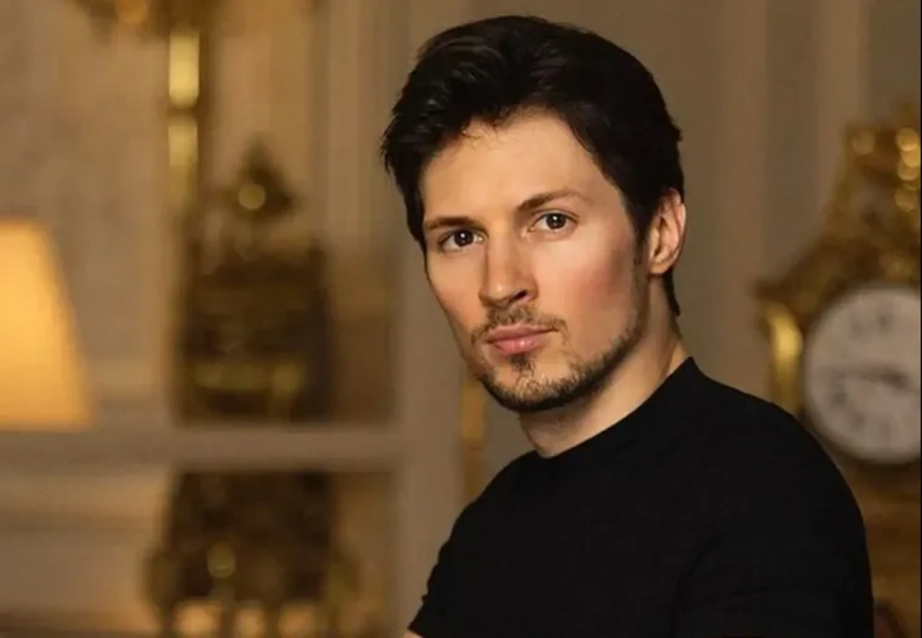 Павел Дуров сообщил о новом рекорде Telegram, назвав WhatsApp "дешёвой копией". Его похвалил Илон Маск