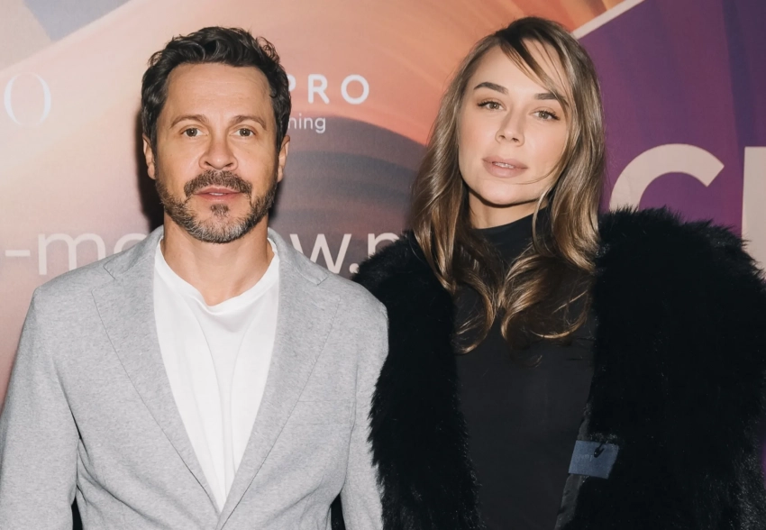 Павла Деревянко и его девушку Зою Фуць взломали мошенники и украли их интимное видео