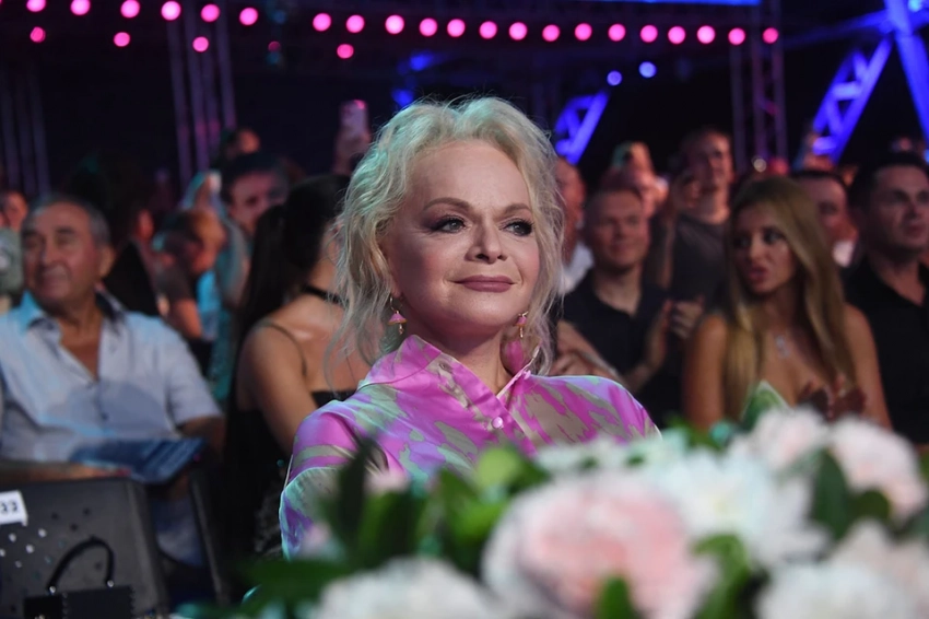 Ларисе Долиной вернули проданную из-за аферистов квартиру за 119 млн рублей: Старый новый собственник осталась ни с чем