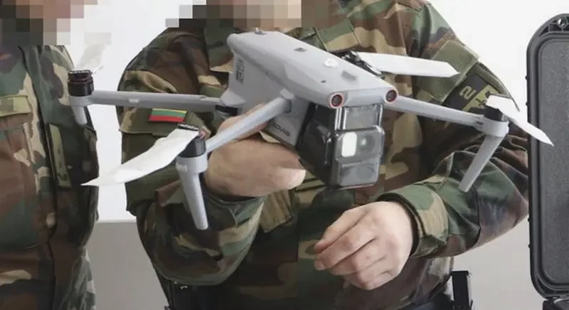 «Изготовлены в недружественных странах»: в Литве разгорается скандал из-за закупки дронов для армии