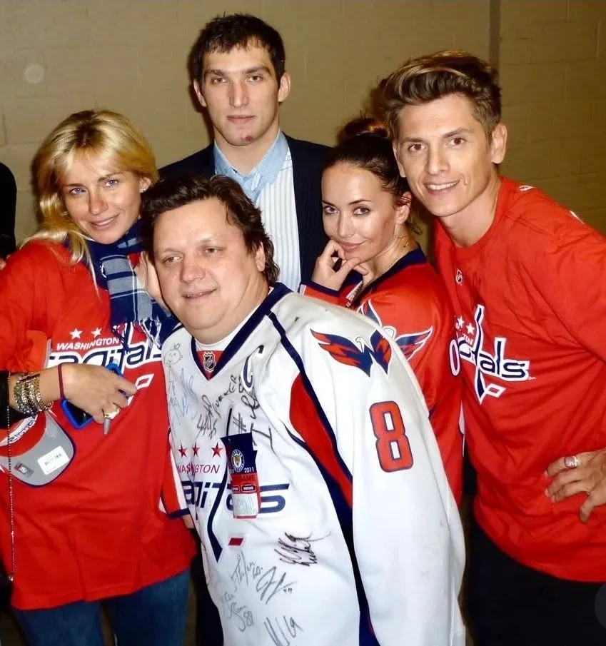После триумфа Александра Овечкина в НХЛ в сети появились его архивные фото с Жанной Фриске