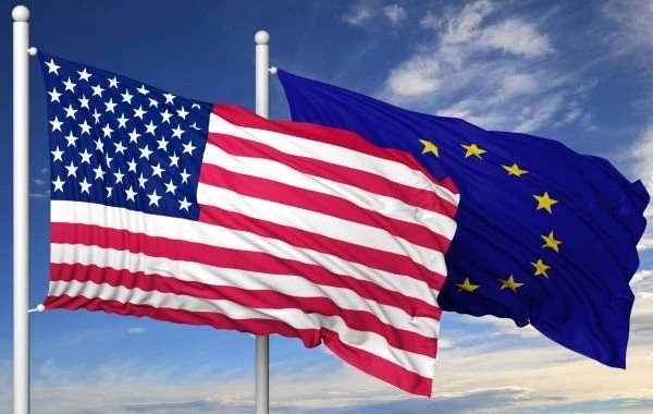 Экс-советник Бэннон: США не станут помогать Европе в конфликте с Россией