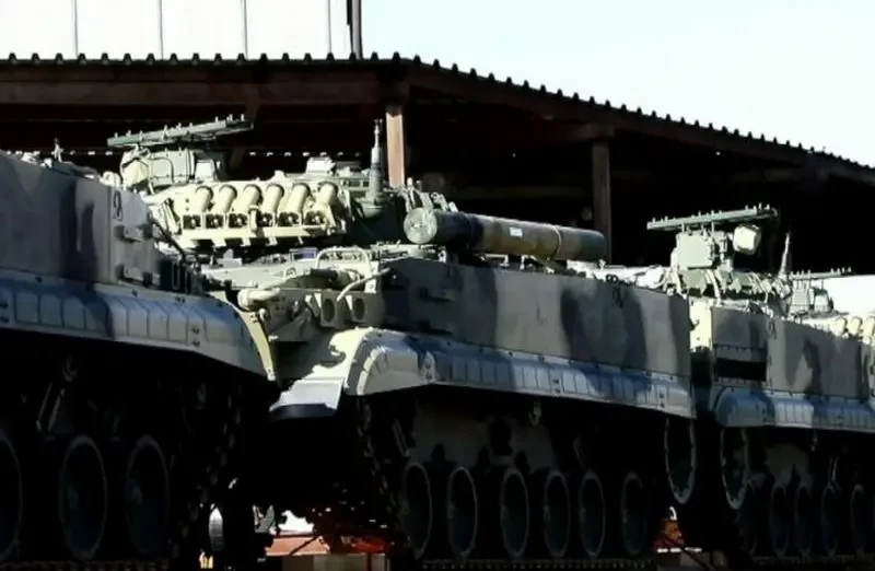 Вторая с начала этого года партия боевых машин пехоты БМП-3 передана военным