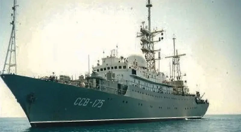 СМИ Франции: российский корабль «Виктор Леонов» выполняет «оскорбительные» манёвры