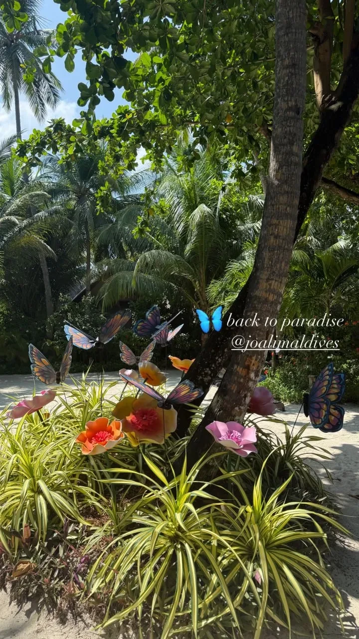 Елена Перминова опубликовала новые фотографии с Тарасом Романовым с отдыха на Мальдивах