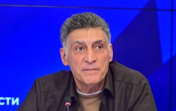 Режиссёр начал реагировать на внешние раздражители: свежие данные о состоянии здоровья Тиграна Кеосаяна на 26.04.2025
