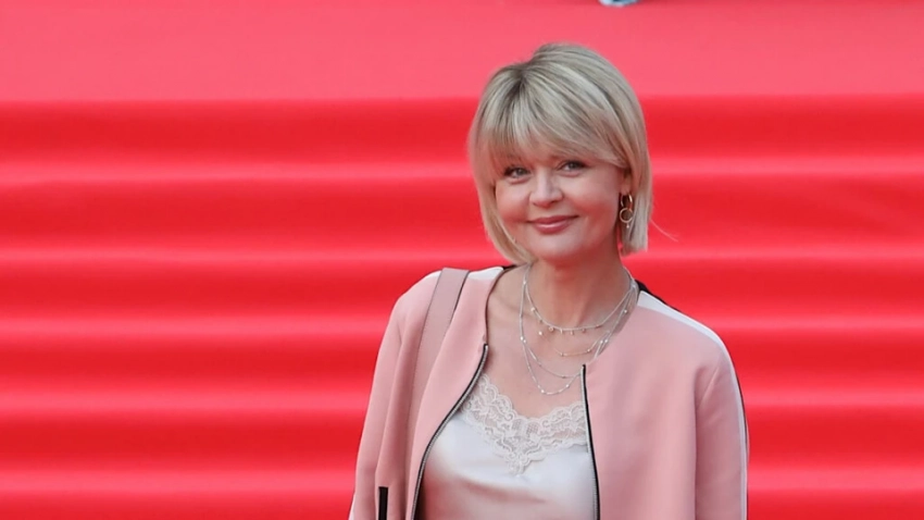 Юлия Меньшова высказалась о скандале с Людмилой Максаковой: "Удовольствие бить по щекам"