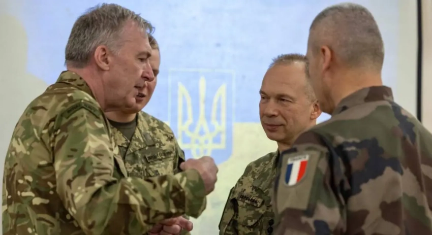 Париж и Лондон дают понять, что их контингенты на случай ввода при сделке о перемирии вряд ли останутся на Украине при возобновлении боевых действий