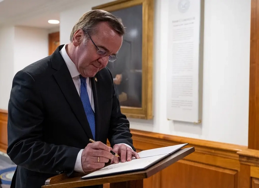 Глава Минобороны Германии призвал союзников по НАТО подготовиться к выводу войск США из Европы