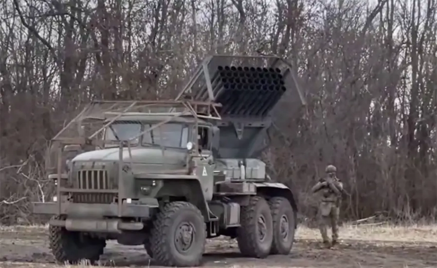 Российские войска начали штурм села Богатырь, от которого до границы Днепропетровской области около 6 км