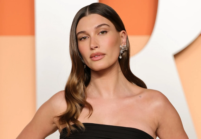 "У меня две кисты яичников". Хейли Бибер рассказала о своём диагнозе