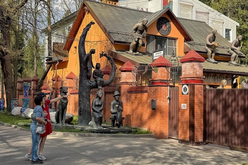 Соседи вспоминают Зураба Церетели: «Любой мог зайти в гости и посмотреть, как работает мастер»