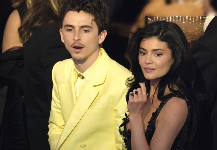 "Он спрашивал моего совета? Нет". Мама Тимоти Шаламе впервые высказалась о его романе с Кайли Дженнер