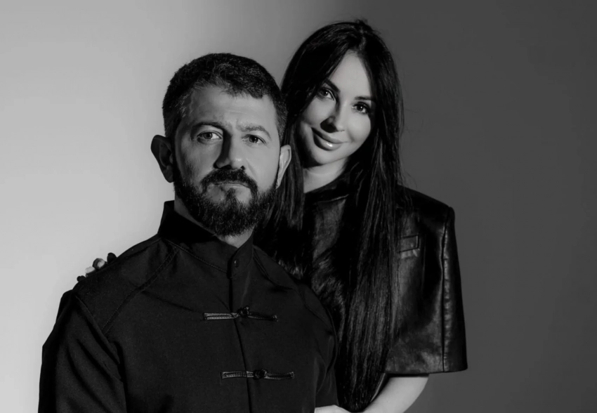 Жена Михаила Галустяна прокомментировала их развод. Одновременно с этим в сети обсуждают, что он мог изменять ей со своей визажисткой