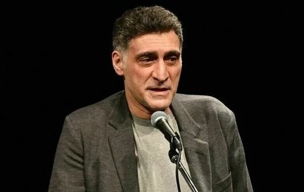 Организм не сдаётся в борьбе за жизнь: свежие данные о состоянии здоровья режиссёра Тиграна Кеосаяна на 14.05.2025