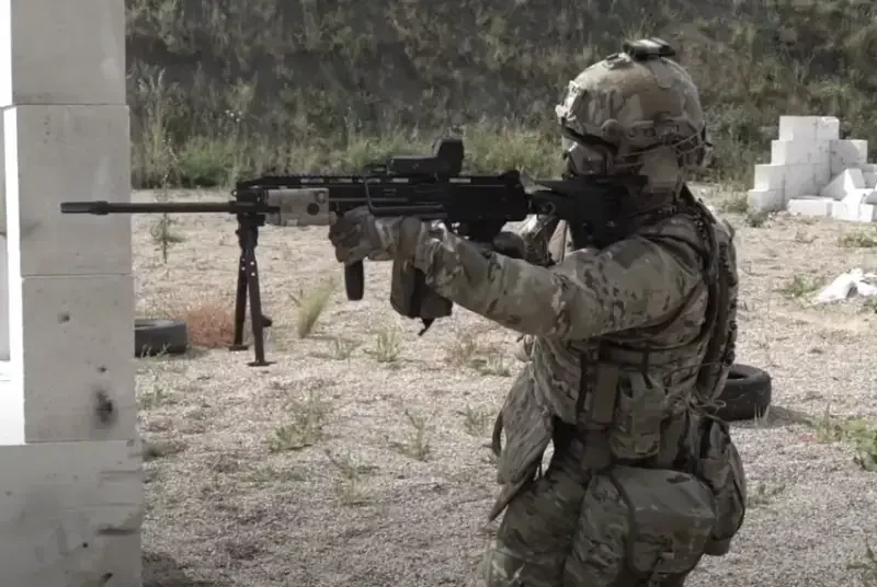 «Он только-только появился»: концерн «Калашников» назвал сроки начала серийных поставок в войска ручного пулемёта РПЛ-20