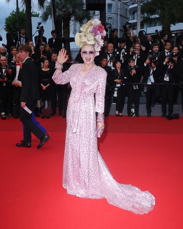 Лена Ленина на Каннском фестивале поскандалила с известной моделью