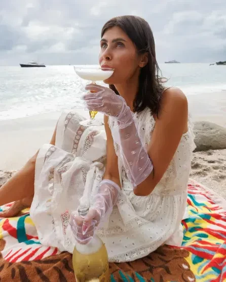 "Подойдёт для детской". В сети обсуждают новую картину миллиардера Евгения Швидлера, который недавно снова стал отцом