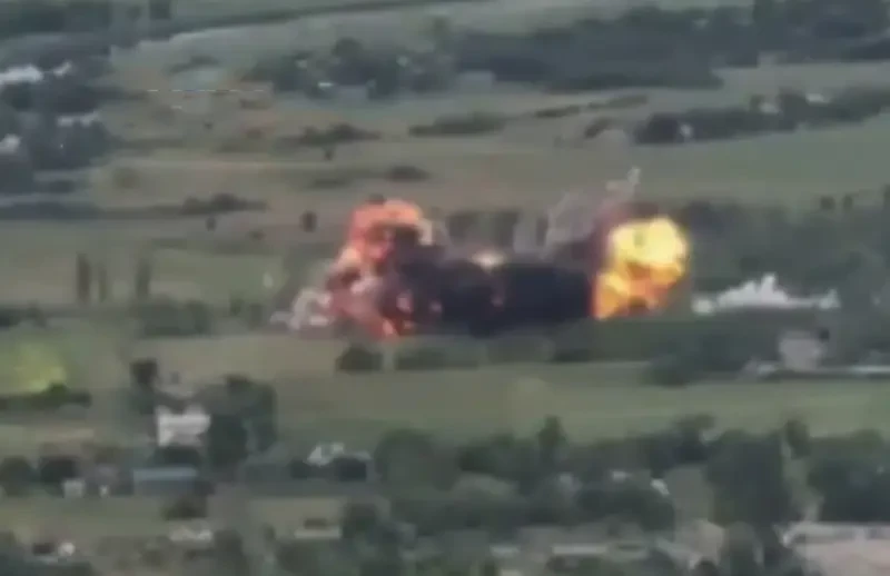 Точный удар с использованием ФАБ с УМПК по командному пункту в районе донецкого Комара «обезглавил» батальон 141-й омбр ВСУ