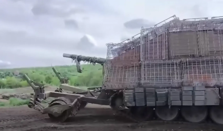 В ходе парада на Красной площади теперь было бы правильно показывать и технику фронтовых «Кулибиных»