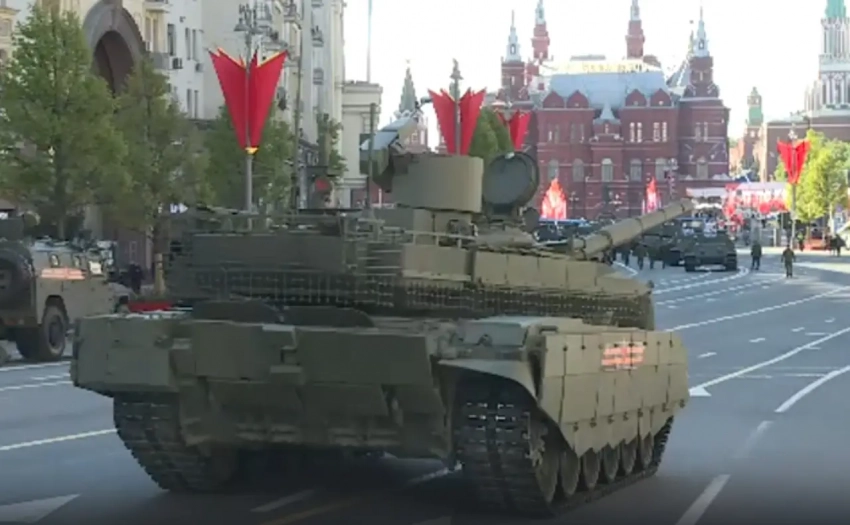 Участвовавшие в параде на Красной площади танки Т-90М, Т-72Б3М и Т-80БВМ отправятся в зону СВО