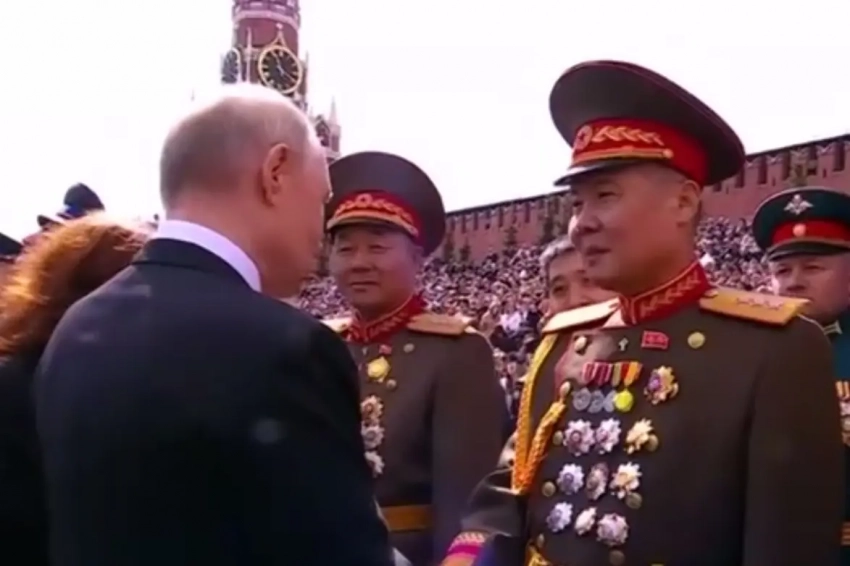 В Курской области воздвигнут памятники бойцам армии КНДР, участвовавшим в освобождении региона