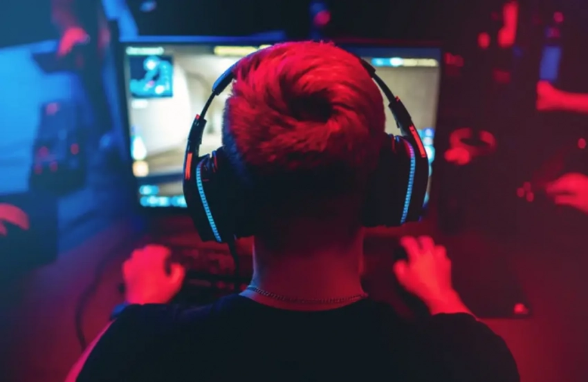 New York Post: На Украину массово приезжают иностранные геймеры, чтобы работать операторами дронов в ВСУ