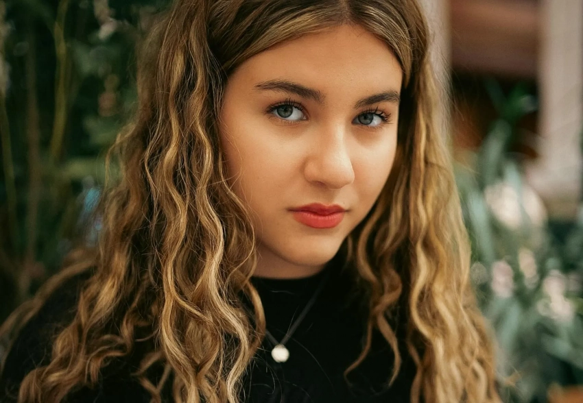 Иван Ургант поздравил дочь с 17-летием