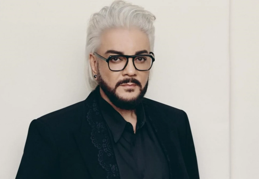 "Лопнул имплант". В сети обсуждают, почему Филипп Киркоров попал в больницу