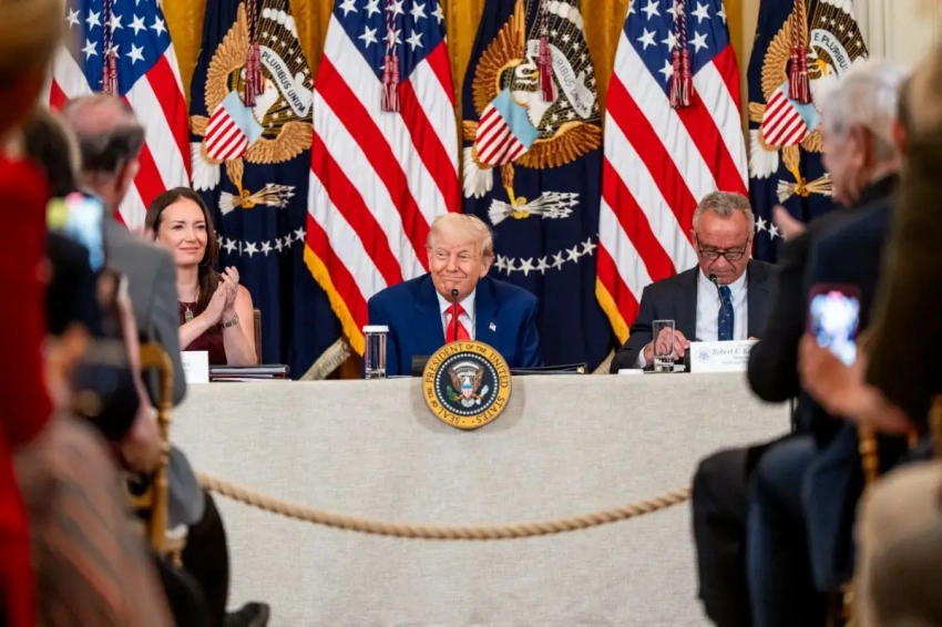 WSJ назвала скрытую цель угроз введения Трампом пошлин на европейскую продукцию