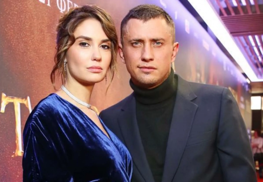 Павел Прилучный и Агата Муцениеце обращались к экстрасенсу