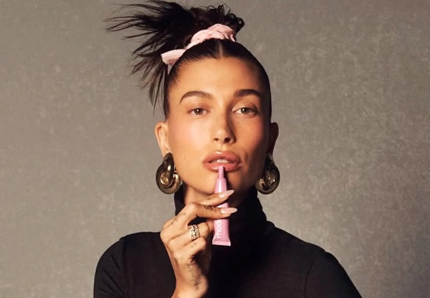 Хейли Бибер продала свой бренд косметики Rhode за 1 млрд долларов