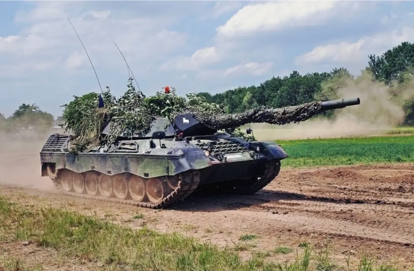 Швейцария запретила поставлять на Украину танки, которые она продает другим странам