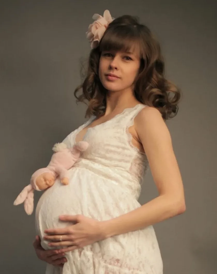 Полина Гагарина, Юлия Пересильд, Ольга Серябкина и другие звёзды поделились семейными фото по случаю Дня защиты детей