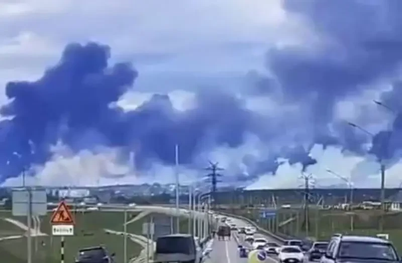 Атаку украинских FPV-дронов удалось отразить в трёх регионах, в двух есть повреждения «нескольких» самолётов - Минобороны