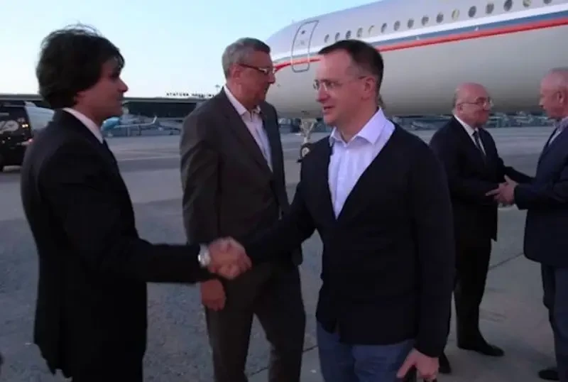 Российская делегация прибыла в Стамбул, где состоится второй раунд переговоров России и Украины