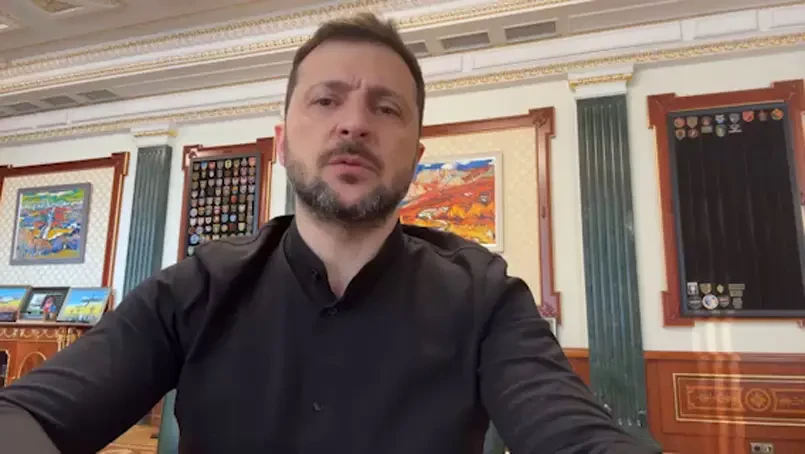 Зеленский раздражён созвоном Трампа с Путиным и обвиняет президента США в «ответственности» за вероятный ответ России на удары по аэродромам