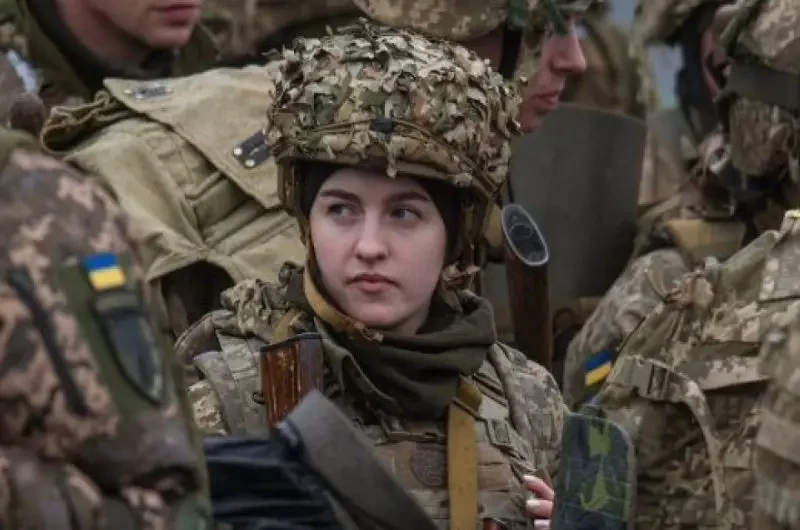 Немецкая пресса: Киев готовится к массовой мобилизации женщин на фоне больших потерь и дезертирства в ВСУ