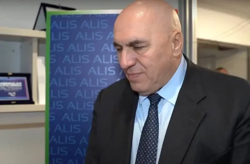 Глава Минобороны Италии Крозетто анонсировал прекращение военной помощи Украине