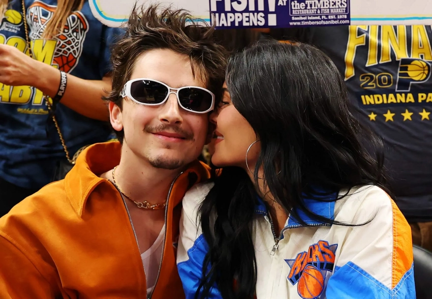 Кайли Дженнер и Тимоти Шаламе снова посетили баскетбольный матч