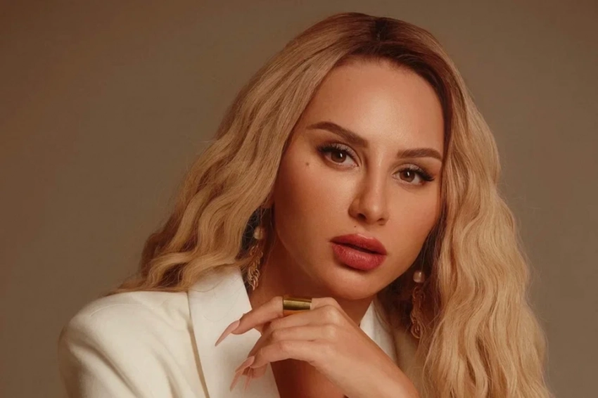 «Бывает я реву часов пять!»: Анна Асти откровенно рассказала о своих комплексах