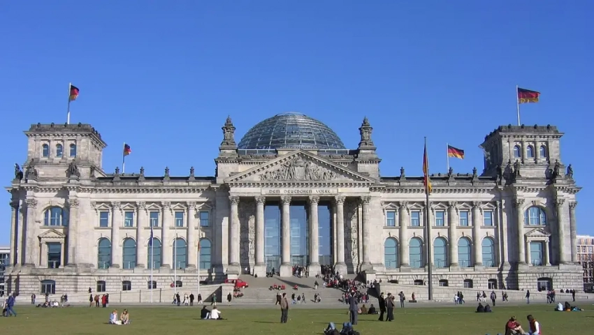 В немецком парламенте потребовали выслать из ФРГ всех российских дипломатов