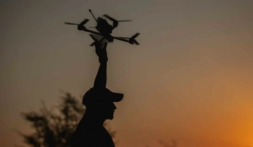 Власти Великобритании пообещали поставить ВСУ 100 тысяч дронов